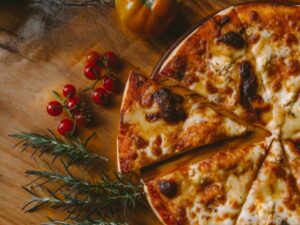 Lire la suite à propos de l’article Comment Faire un Pizza avec un friteuse à air sans huile